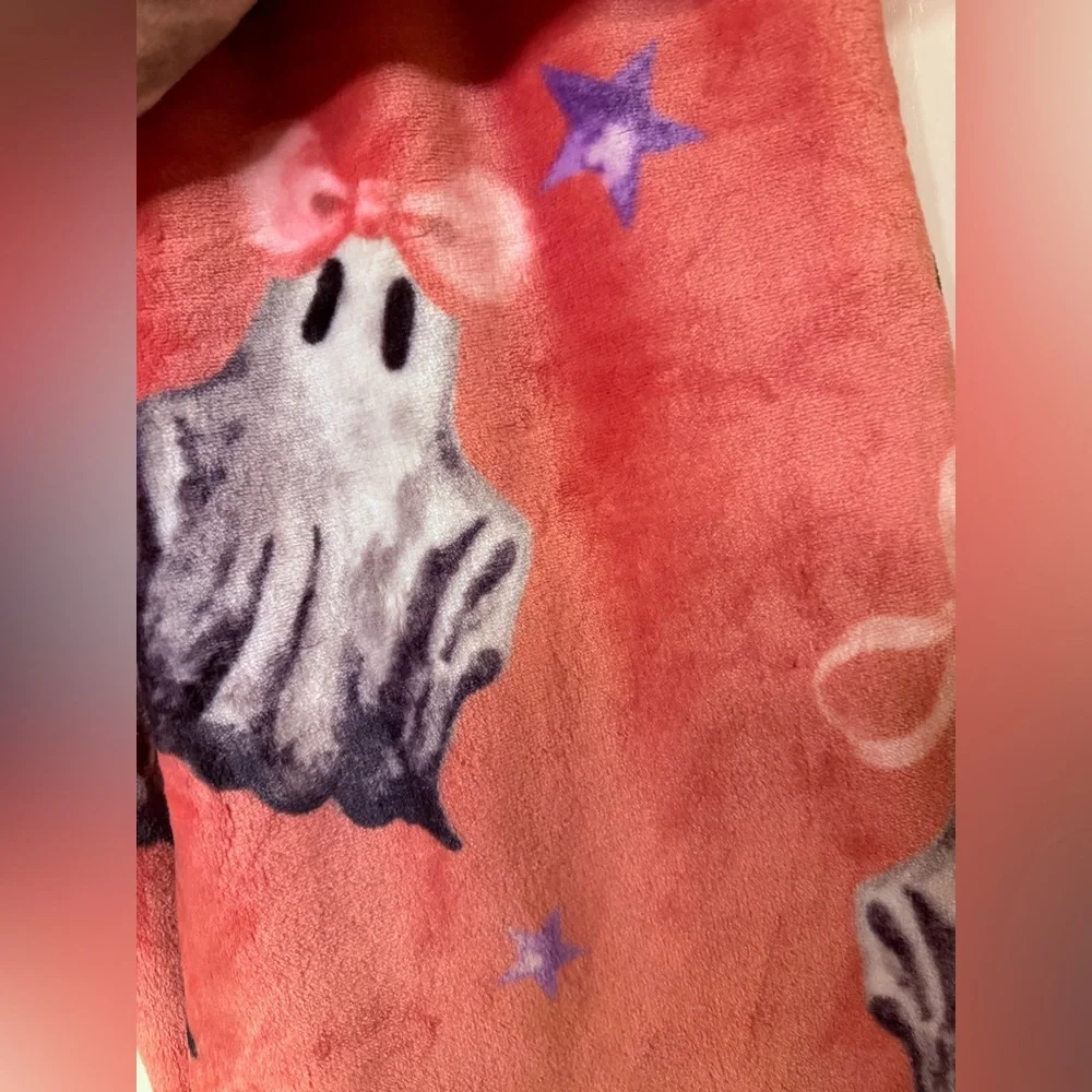 PINK BOW GIRL GHOST HALLOWEEN Throw Blanket